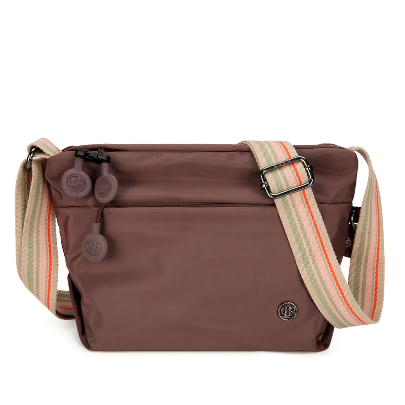 Ultra-light Nylon Crossbody Bag for Women Adjustable Wide Strap Lightweight Women's Bag Zipper Closure Stylish Messenger Bag